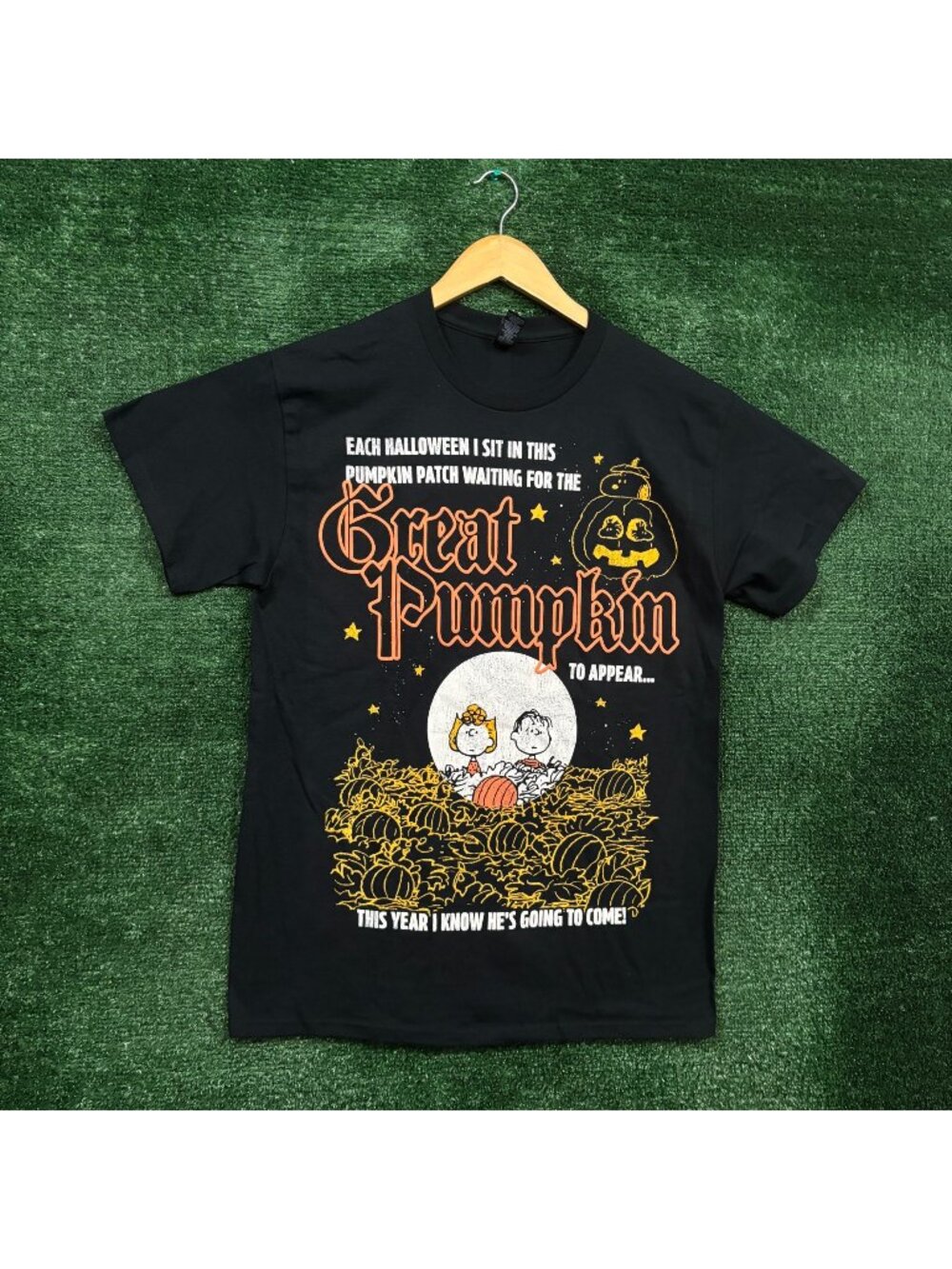Peanuts It's the Great Pumpkin T-Shirt Size Medium